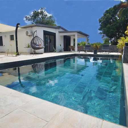 Le Beau Vallon 1- Jacuzzi Privatif Et Piscine Chauffee Partagee Saint-Benoît Zewnętrze zdjęcie