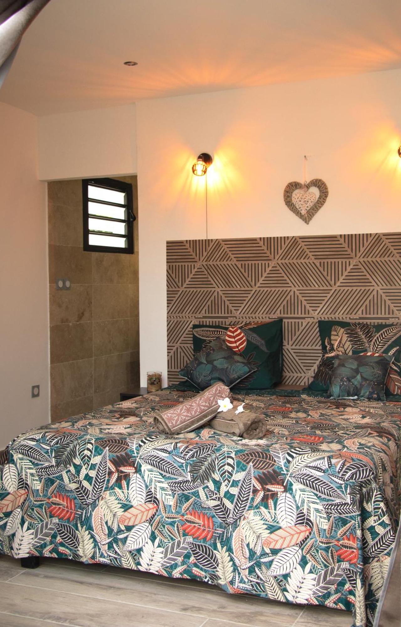 Le Beau Vallon 1- Jacuzzi Privatif Et Piscine Chauffee Partagee Saint-Benoît Zewnętrze zdjęcie