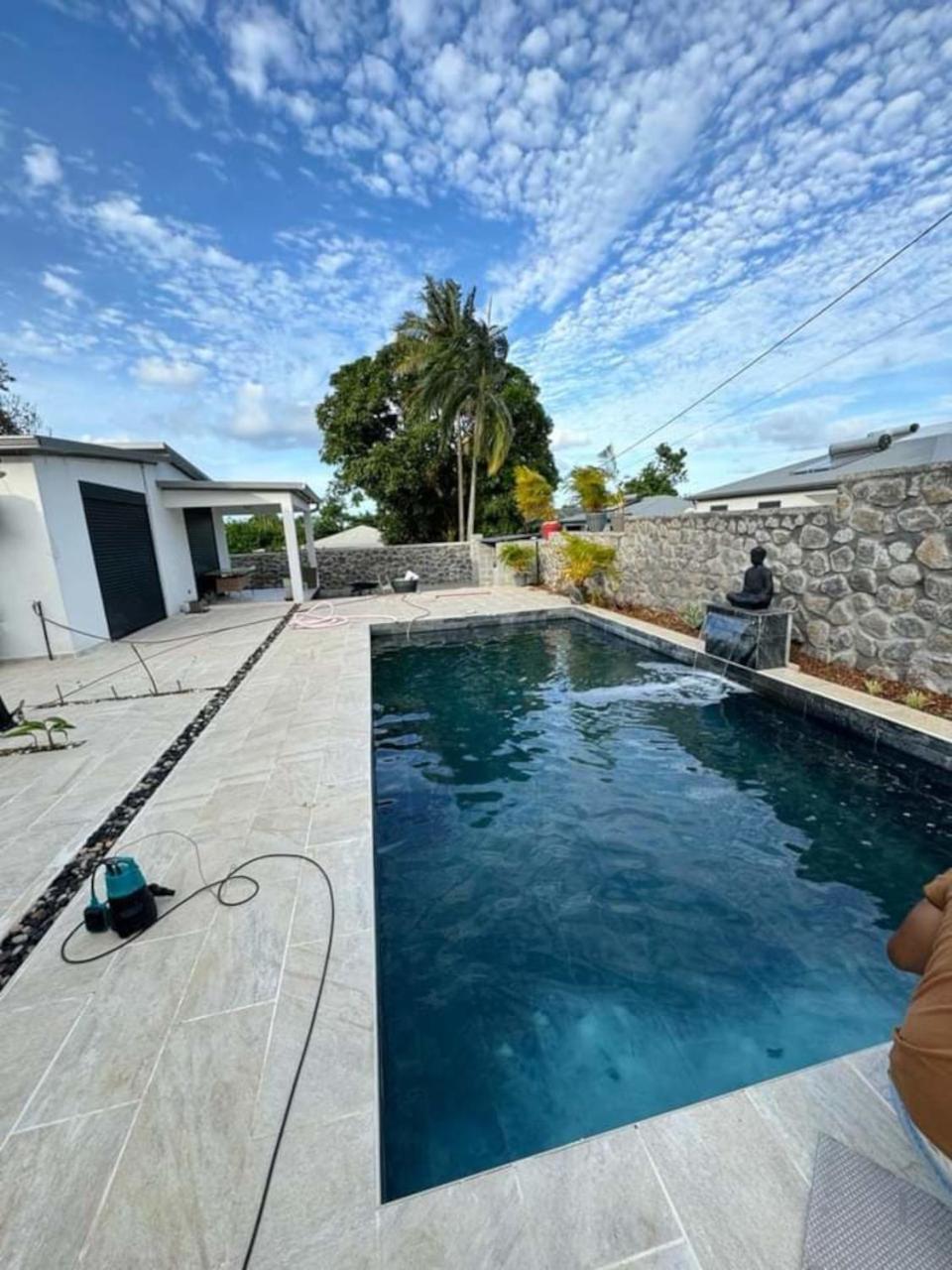 Le Beau Vallon 1- Jacuzzi Privatif Et Piscine Chauffee Partagee Saint-Benoît Zewnętrze zdjęcie