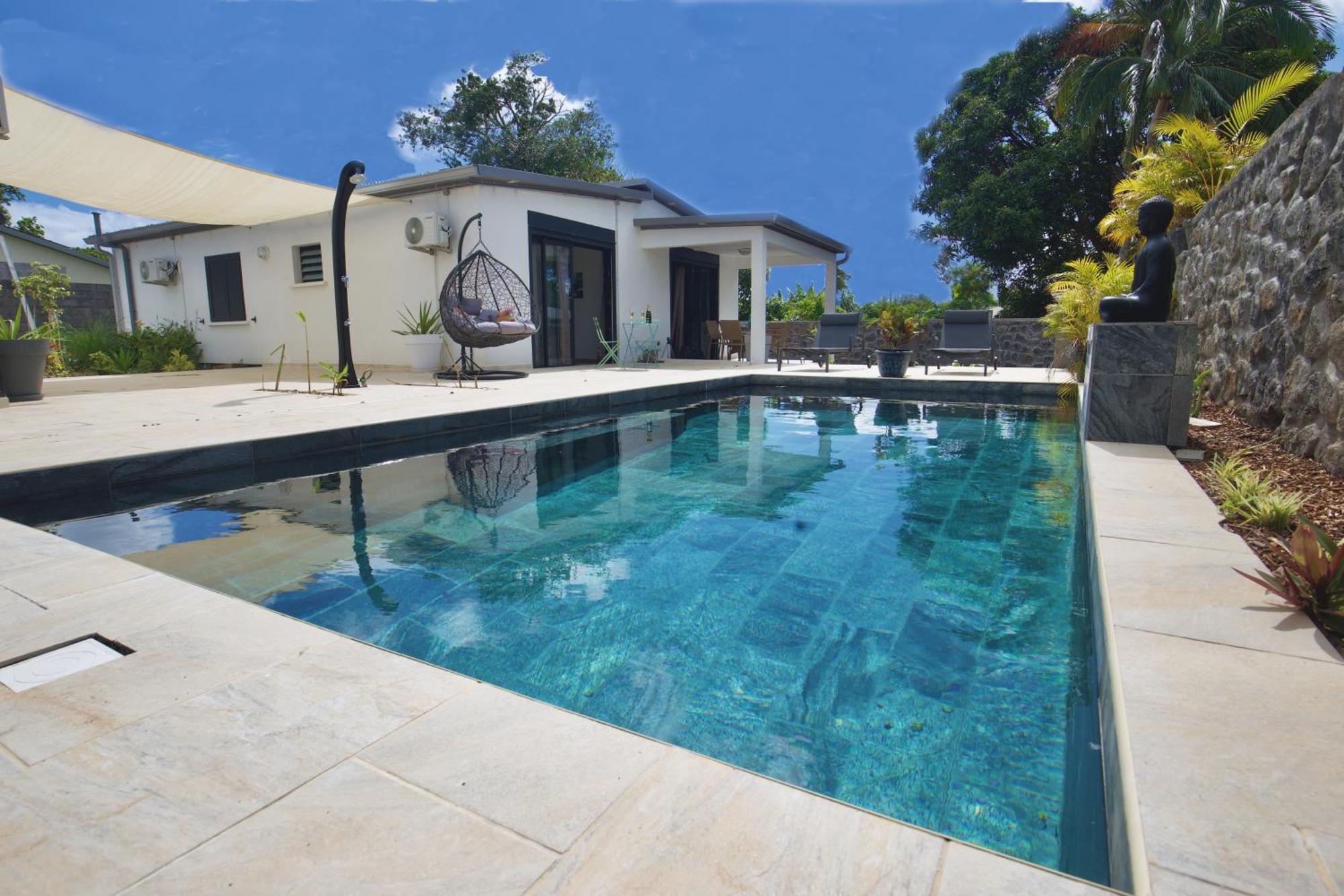 Le Beau Vallon 1- Jacuzzi Privatif Et Piscine Chauffee Partagee Saint-Benoît Zewnętrze zdjęcie